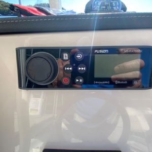 2019 Boston Whaler 240 Dauntless